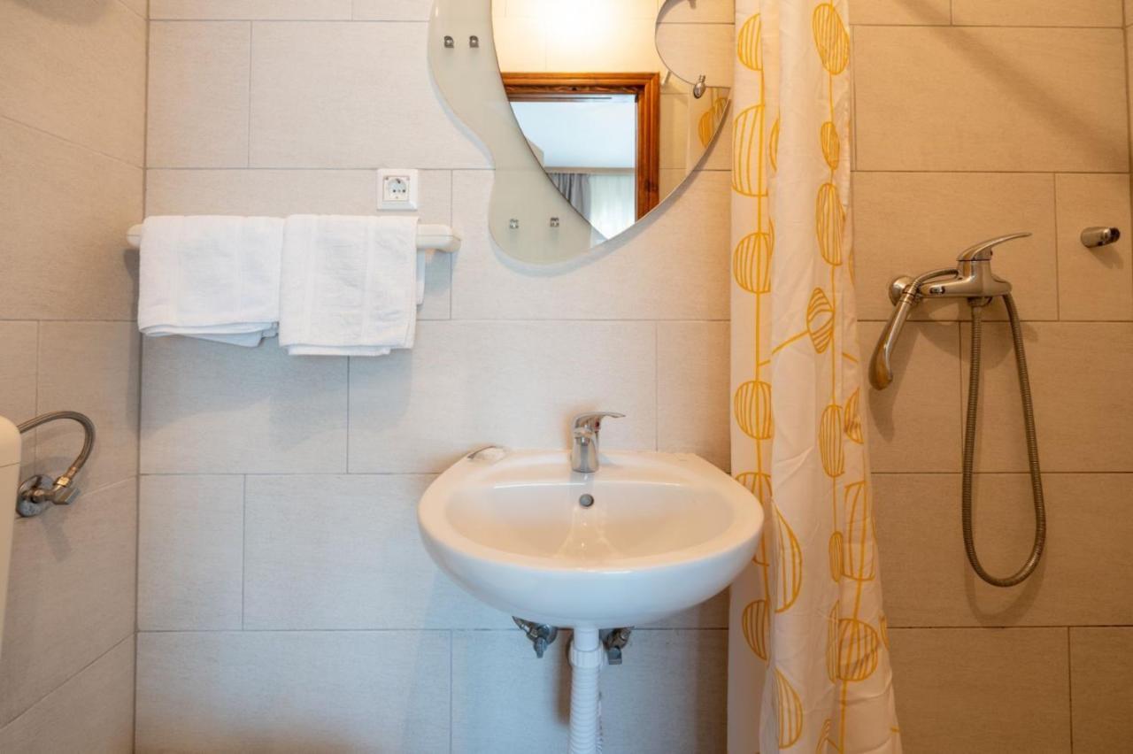 Apartments And Rooms Lotus نيوم المظهر الخارجي الصورة